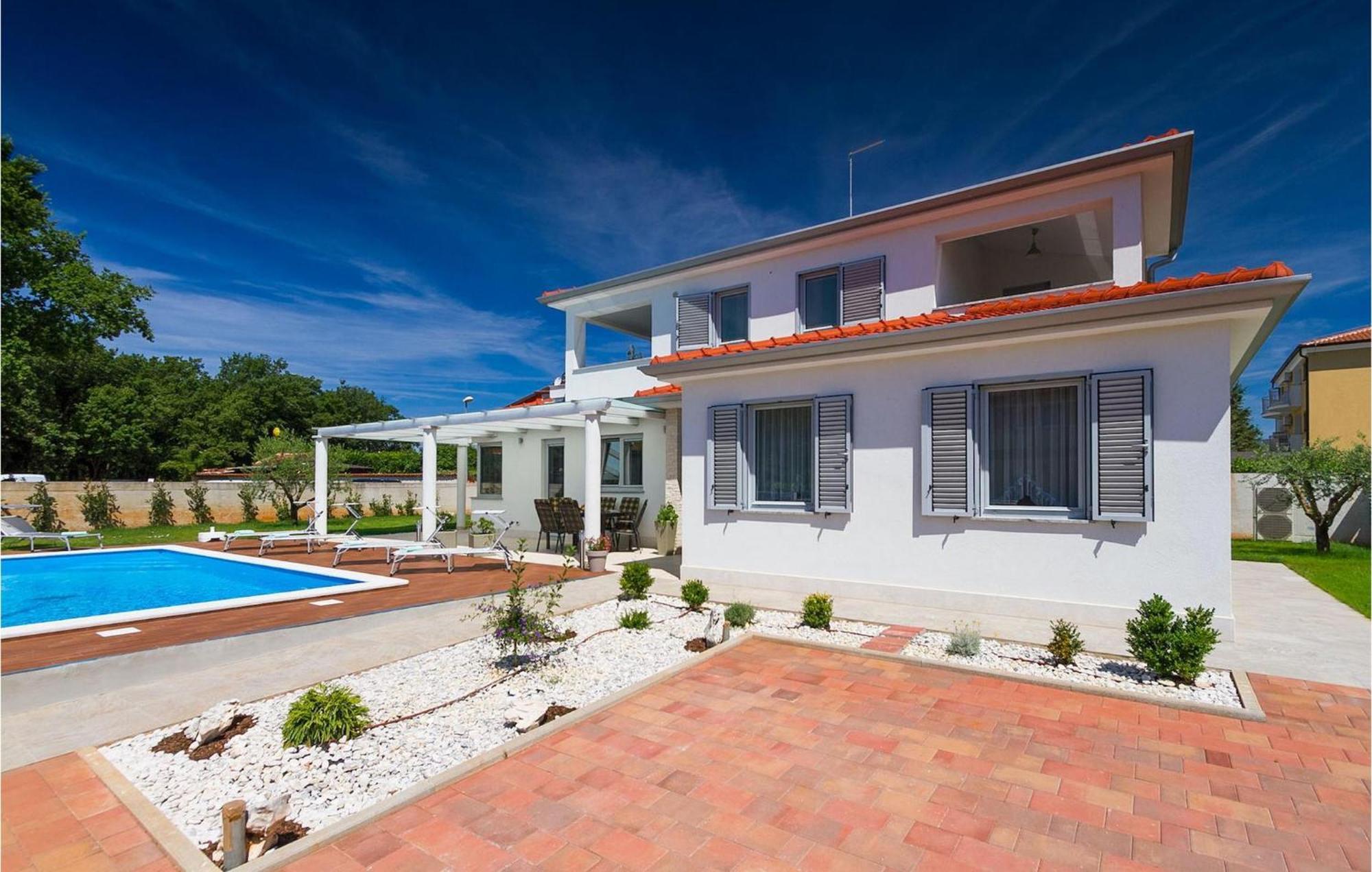 Paris Holiday home Umag